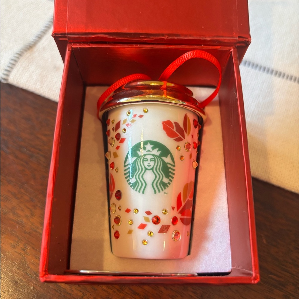 Starbucks 2013 Limited Edition Holiday Swarovski Crystal Ornament Cup & Box